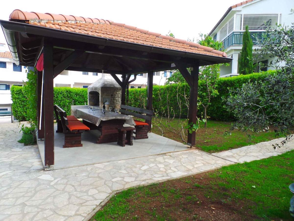 Holiday Home In Malinska/Insel Krk 13031 Extérieur photo